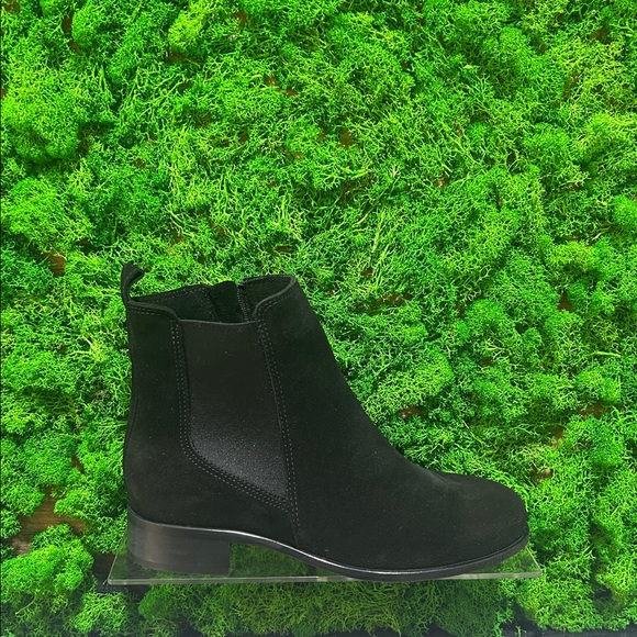 La Canadienne Salem Women's Flat Bootie - Picture 7 of 11